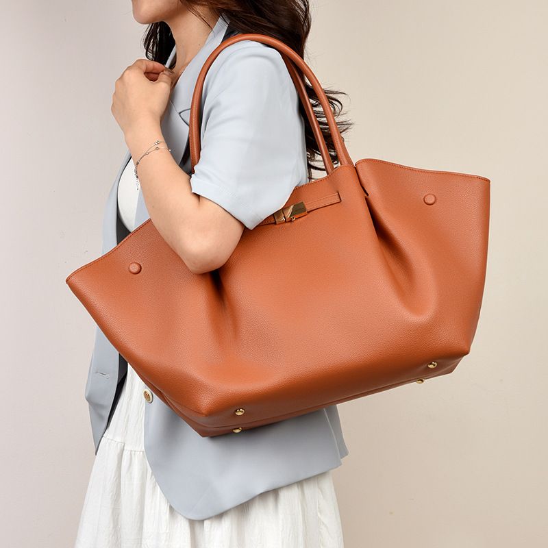 The Sienna Slouch Tote – Brown